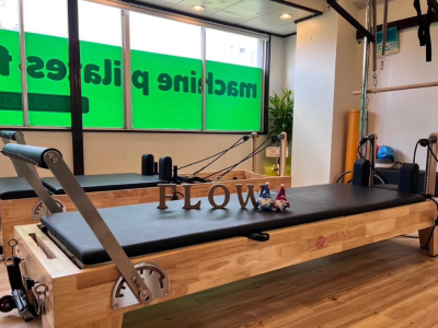 神戸駅・兵庫駅・板宿・春日野道でダイエットに最適なマシンピラティスならmachine pilates flowの店内
